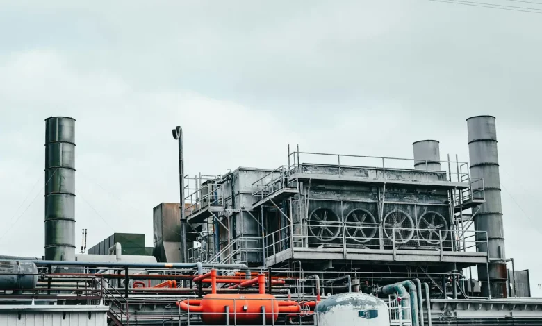 Endüstriyel üretim tesisi — mobil konkasör üreticileri pazar konumlanması